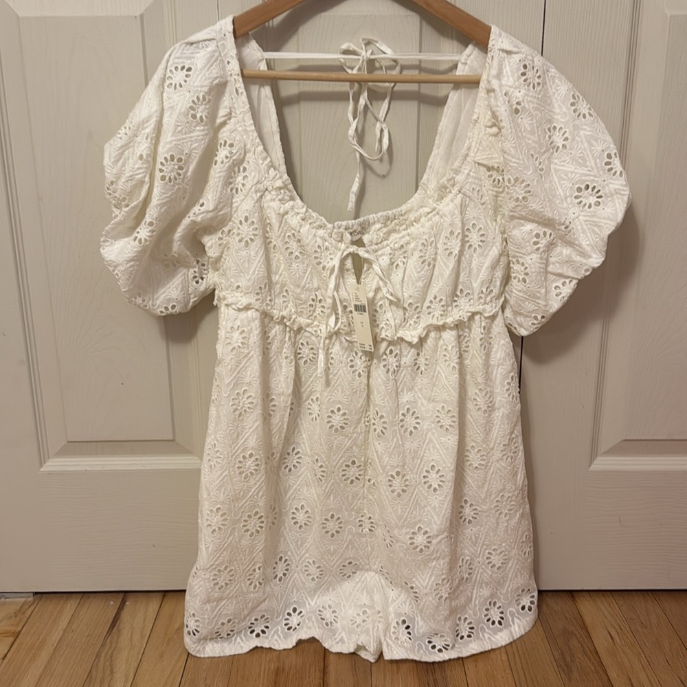 Pilcro Puff-Sleeve Eyelet Romper size small - Picture 7 of 10